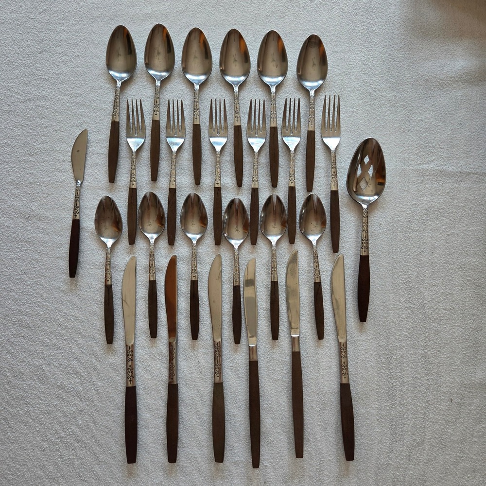Interpur INR2 Stainless Flatware 26pc Set Faux Wood Handle Heart Japan MCM